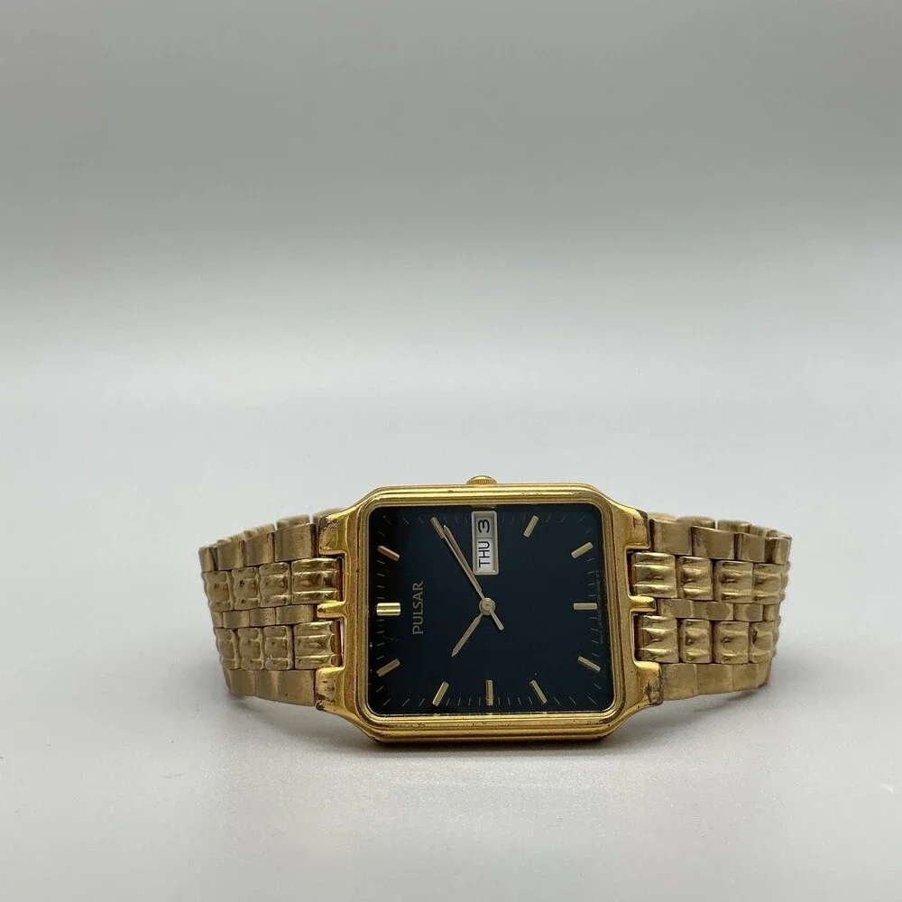 Pulsar Mens Watch 28mm Black Dial Gold Tone Day Date V733-5000 New Battery